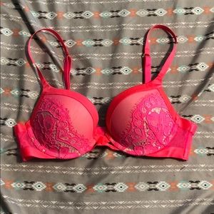 Victoria’s Secret bra